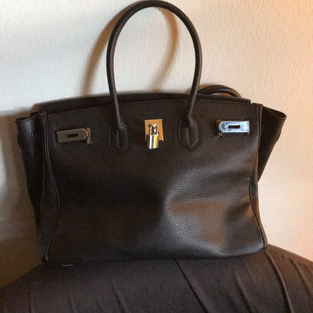 Black purse